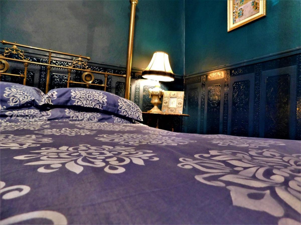 The Bear Bread Bakery B&B, Ensuite Rooms Above The Bakery, Colyton מראה חיצוני תמונה